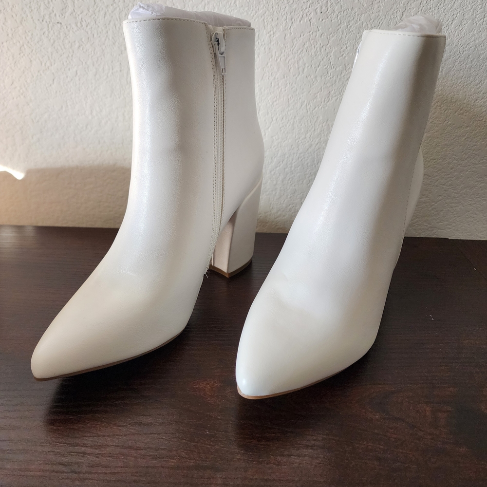 Sugar White Ankle Heeled Boots Size 8M